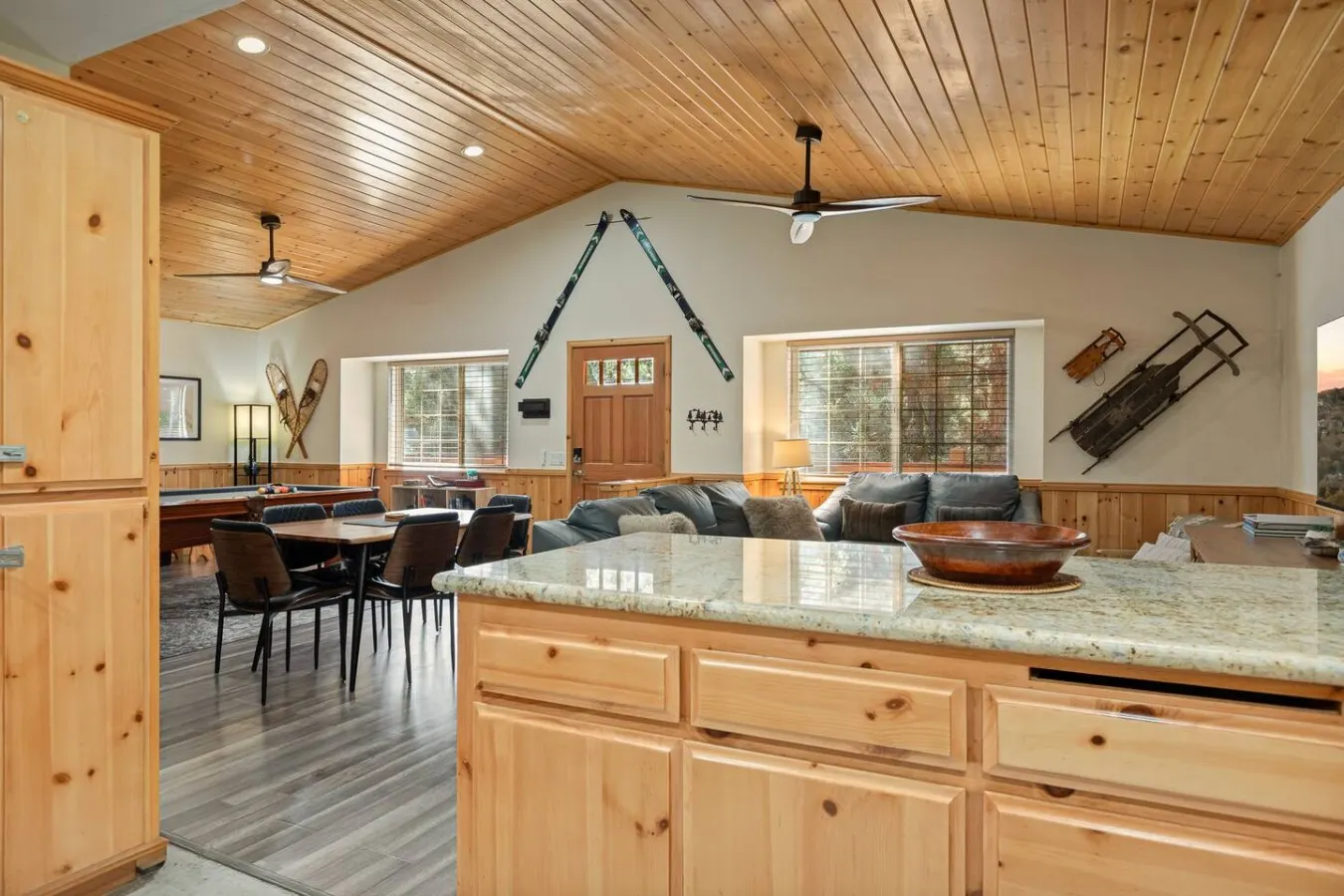 Enchanted Log Grove, Hot Tub, EV, Pool Table 7