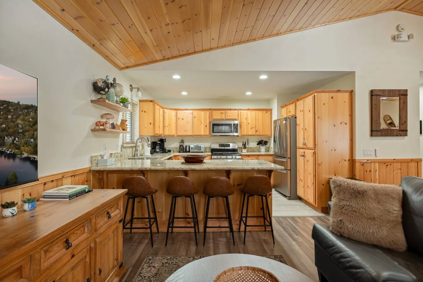 Enchanted Log Grove, Hot Tub, EV, Pool Table 8