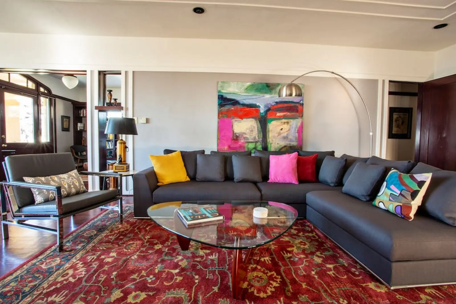 Stunning View, Frank Lloyd Wright Inspired Home! 11