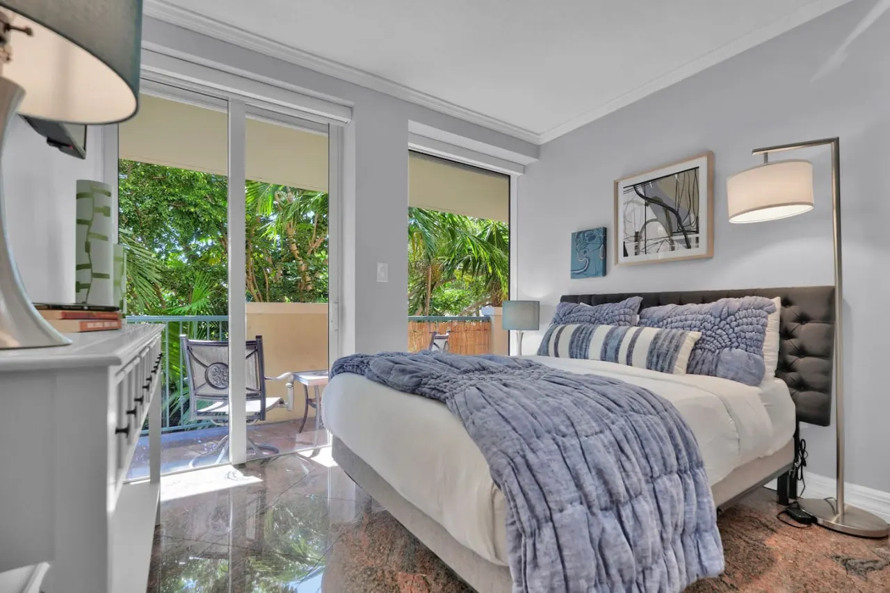 SF Treetop Retreat! Cozy 2 bedroom in Heart of Grove 12