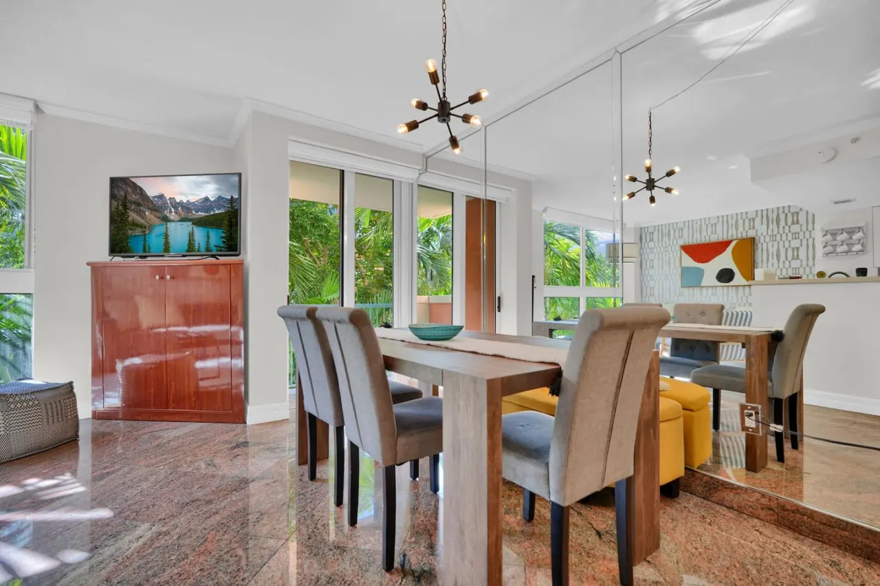 SF Treetop Retreat! Cozy 2 bedroom in Heart of Grove 20