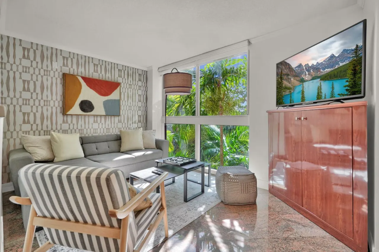 SF Treetop Retreat! Cozy 2 bedroom in Heart of Grove 7