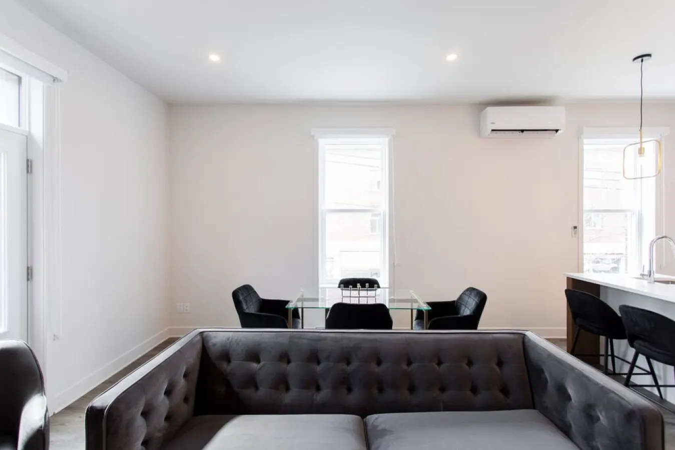 Mile End - Fresh 1 Bdr in the Heart of Mile End - Unit 201 2