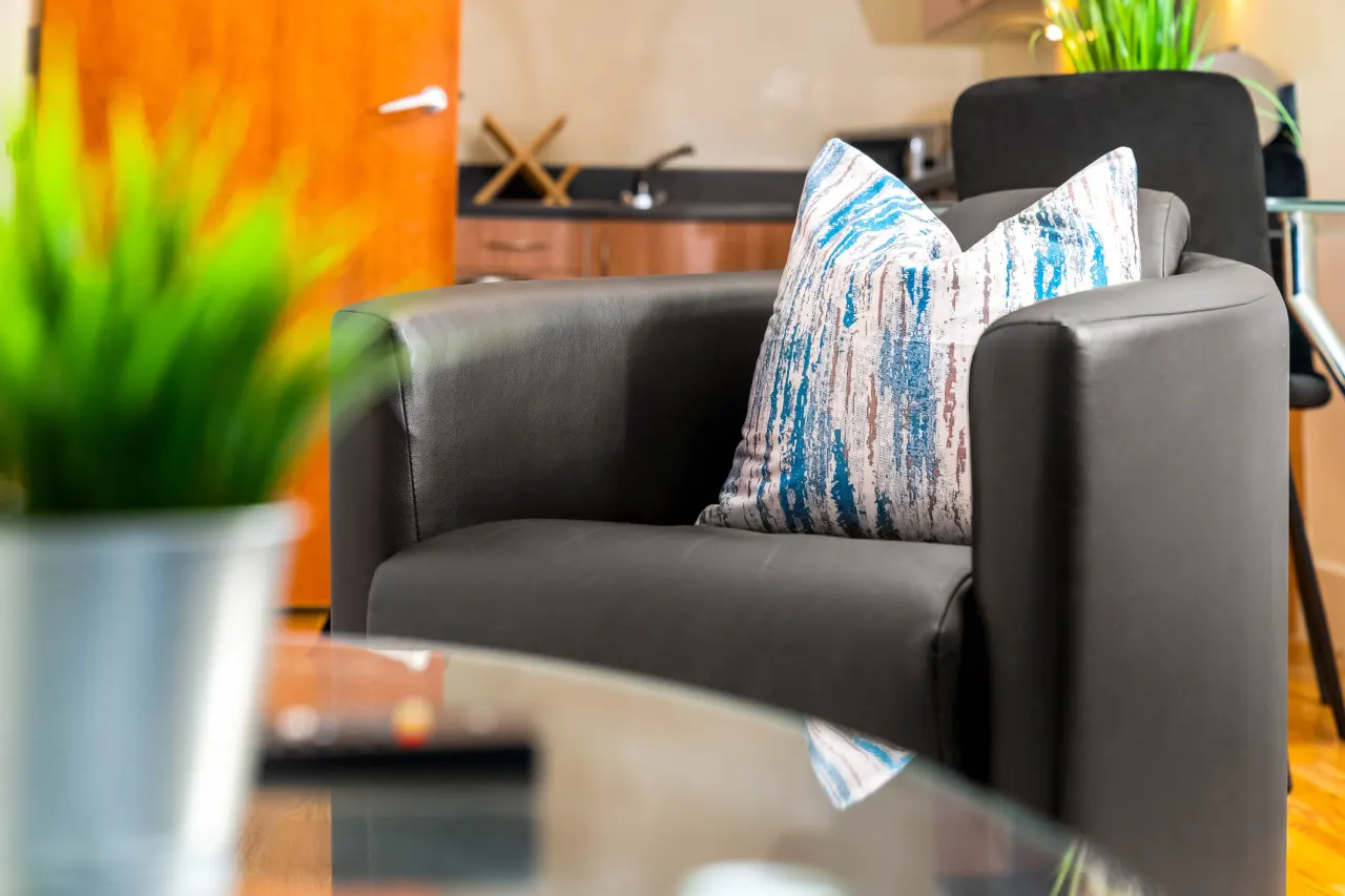 Chinatown Apartment - Secure Parking - Fast WIFI 10