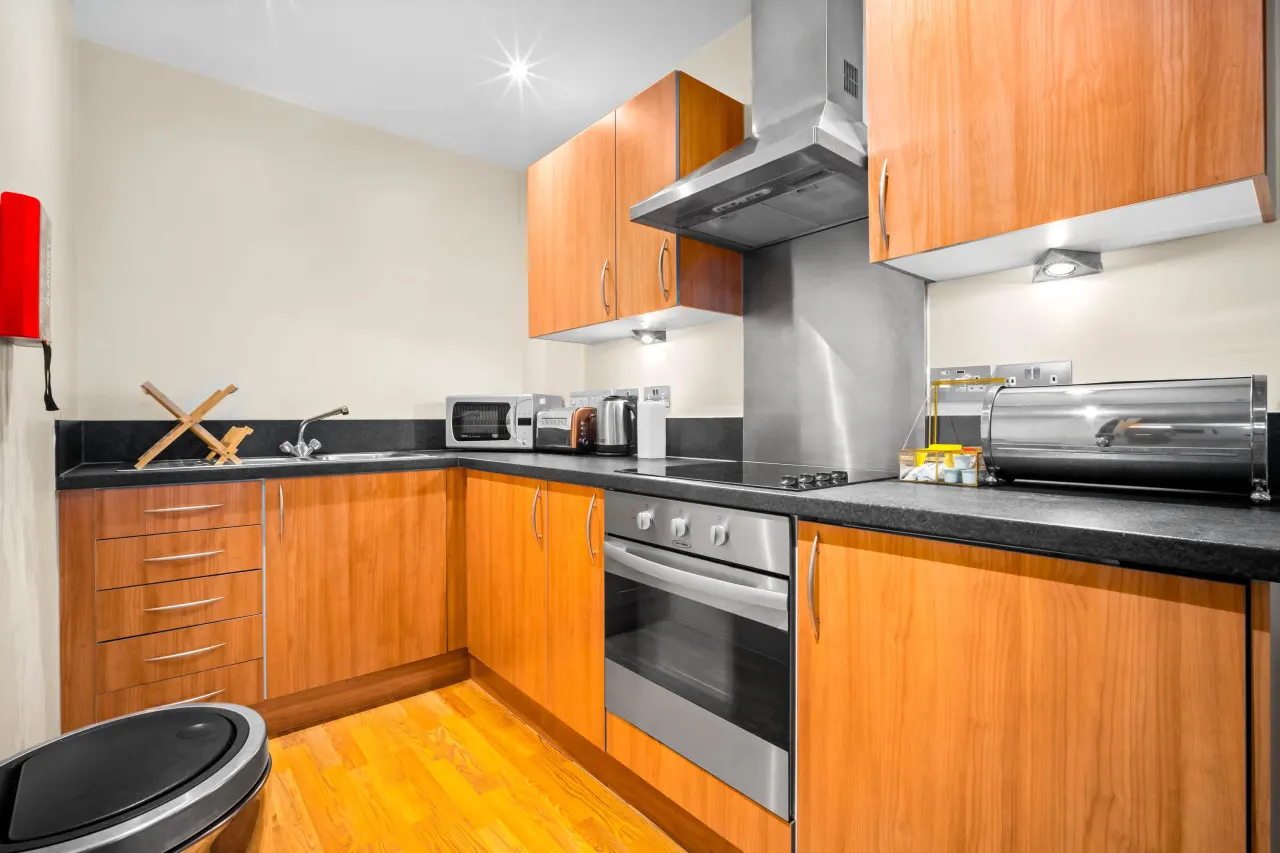 Chinatown Apartment - Secure Parking - Fast WIFI — photo 4