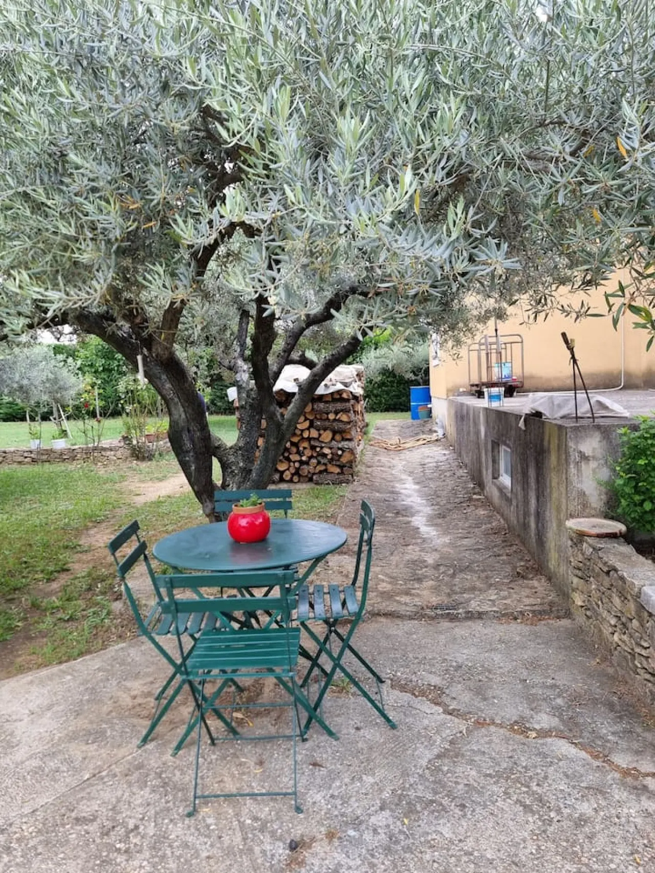 Gîte avec Piscine au cœur de la Vallée de la Cèze 10