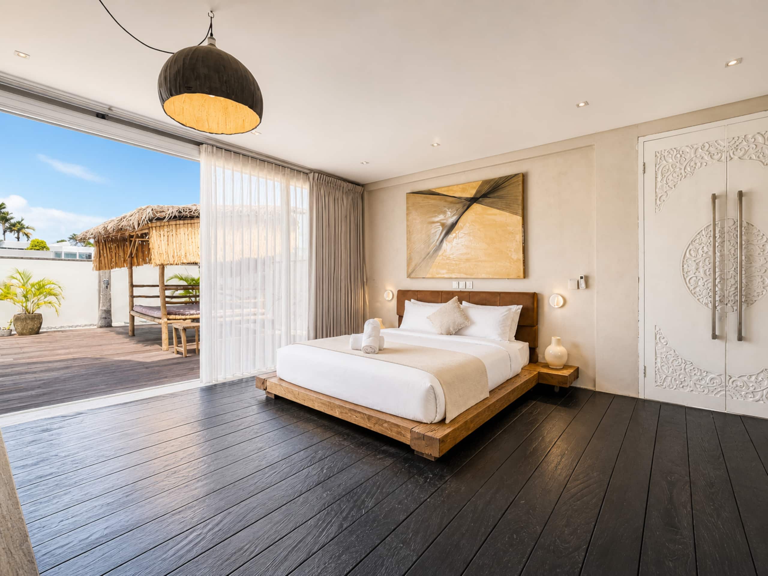 Stylish 3BR Designer Pool Villa in Heart Seminyak 16