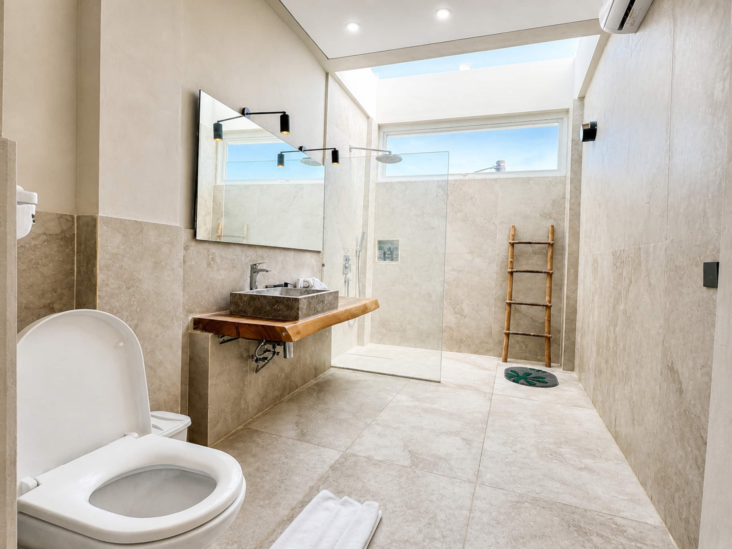 Stylish 3BR Designer Pool Villa in Heart Seminyak 26