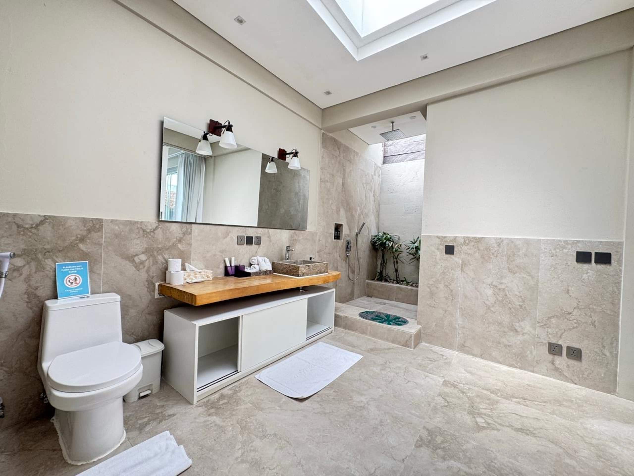 Stylish 3BR Designer Pool Villa in Heart Seminyak 28