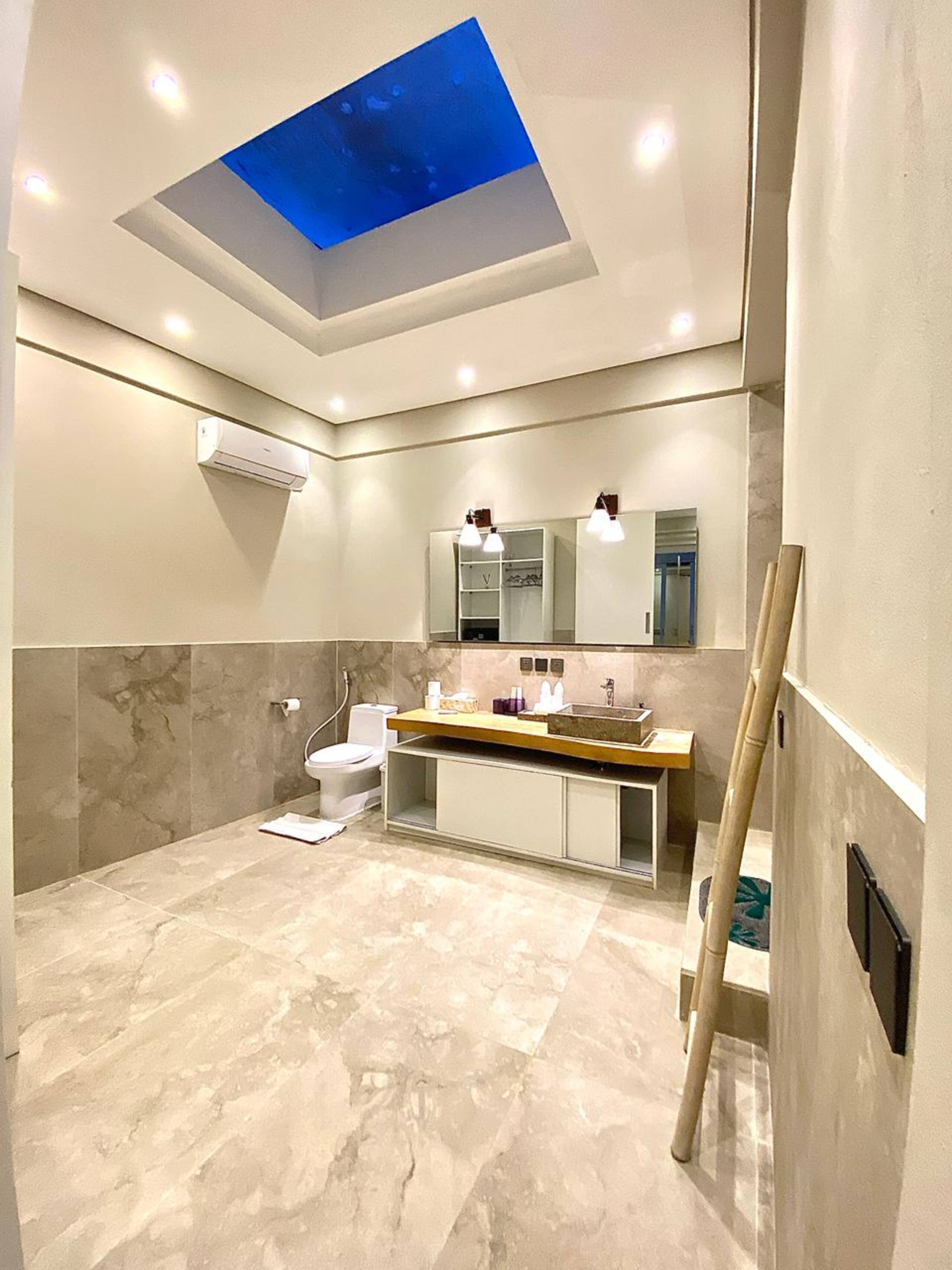 Stylish 3BR Designer Pool Villa in Heart Seminyak 31