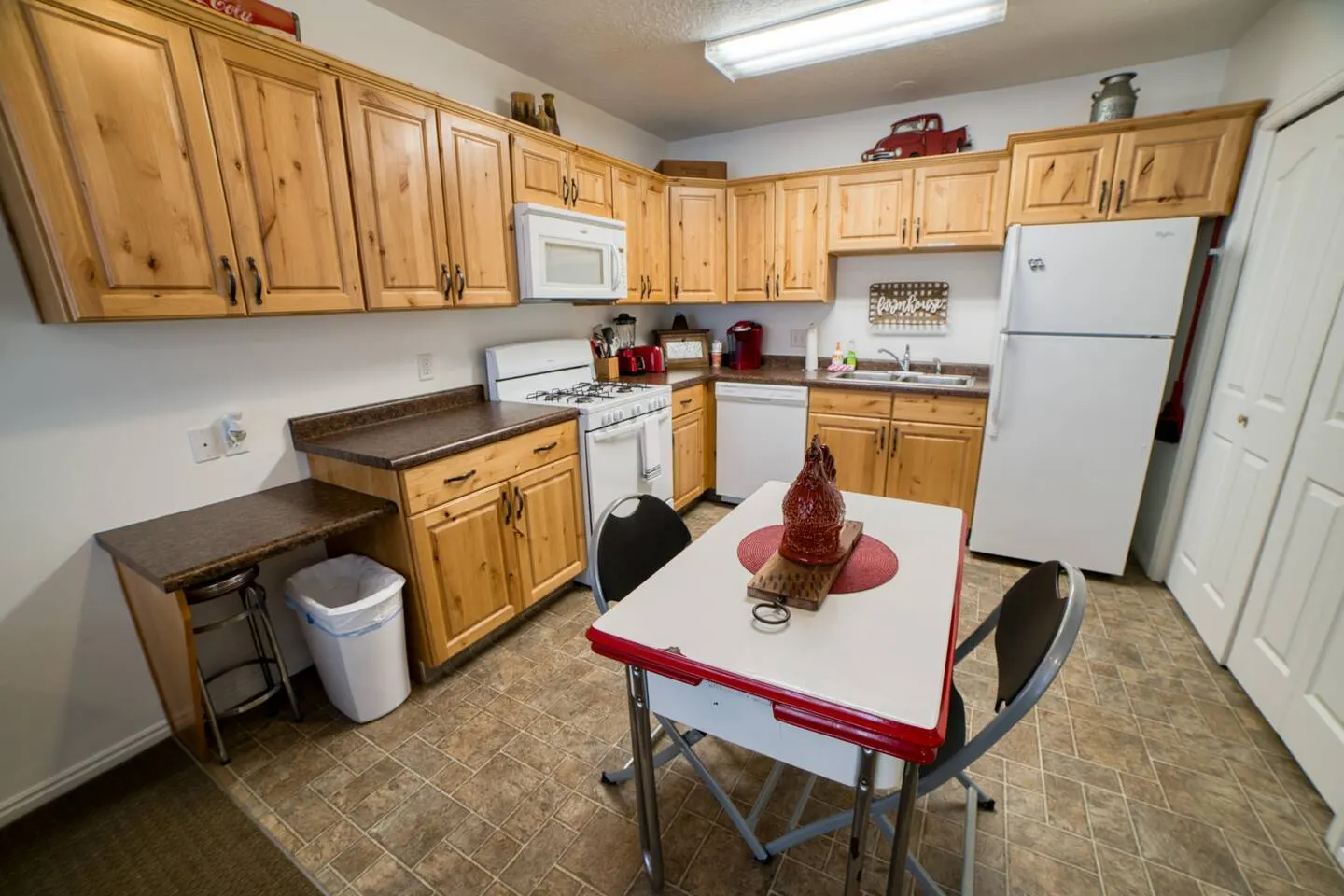 State Street Studio *Pet Friendly *Kitchen*Laundry — photo 2