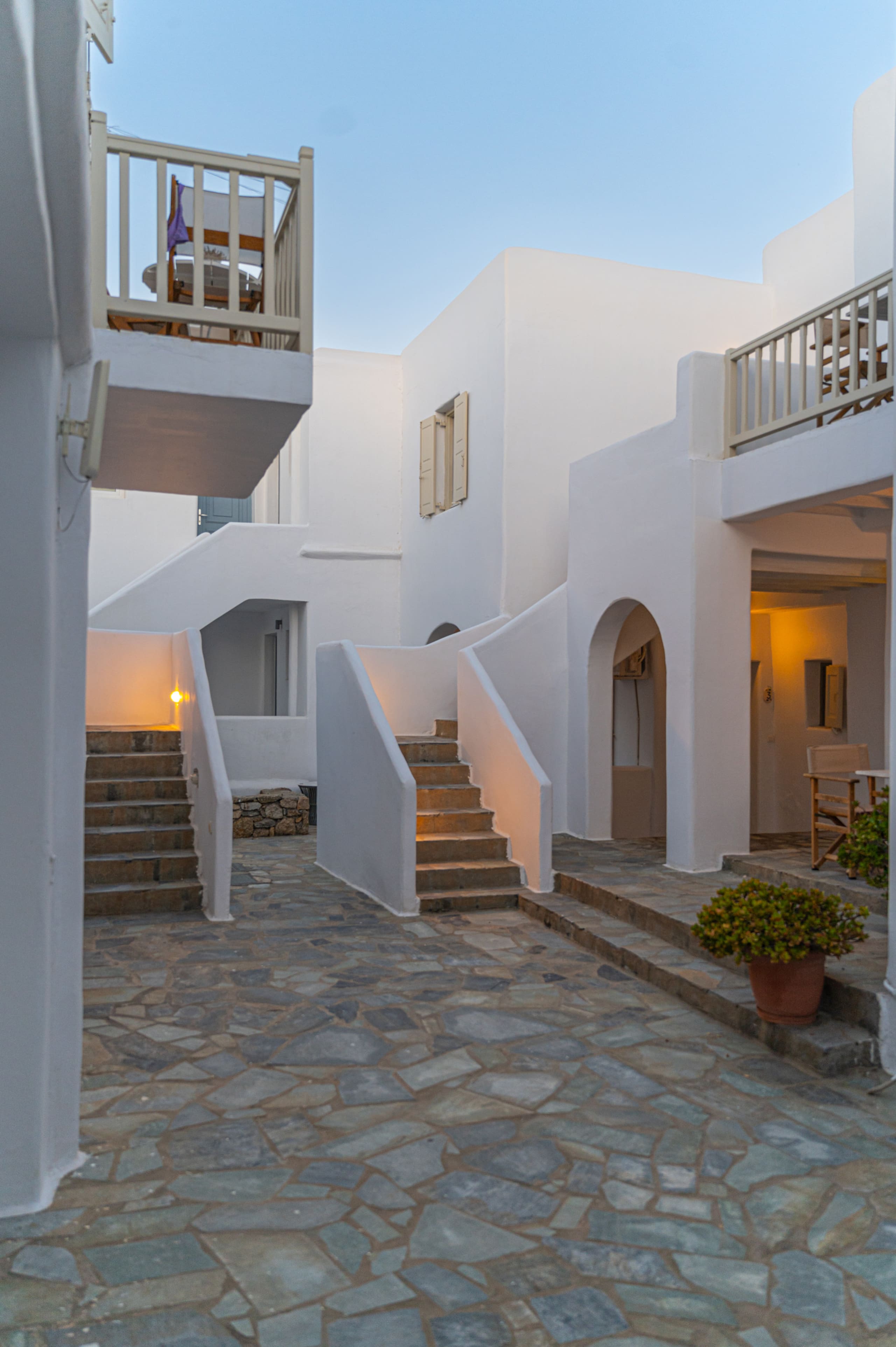 Mykonos Twins 2 14