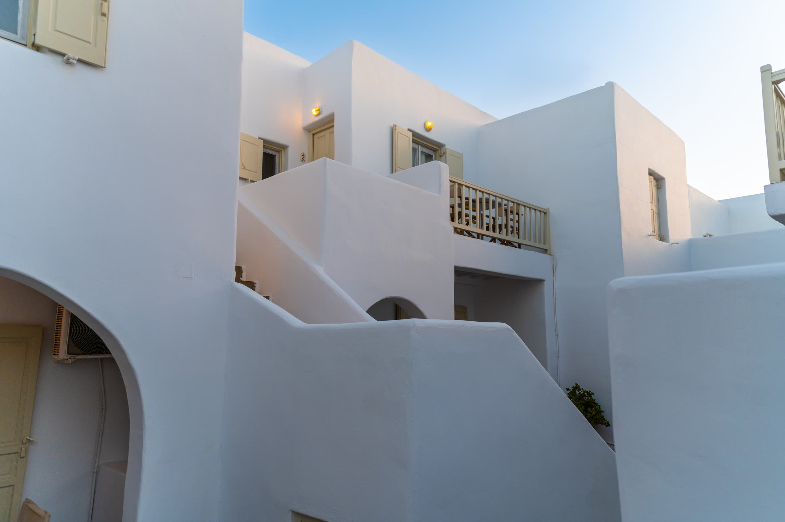 Mykonos Twins 2 13