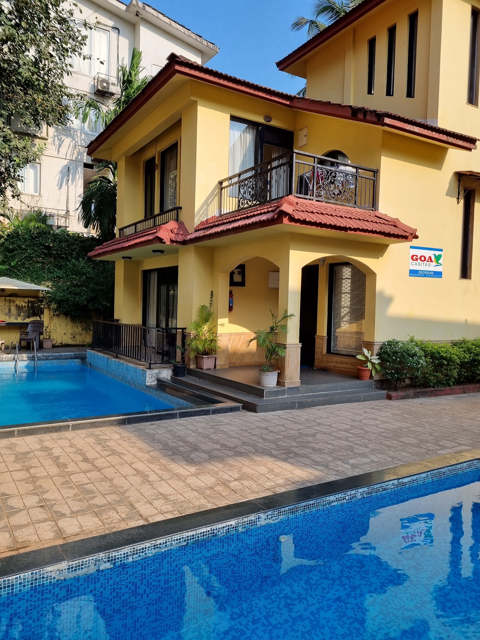 SNS beach holiday villa with private swimming pool 10