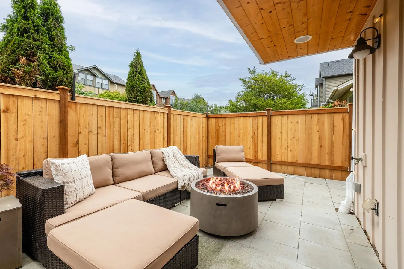 Modern 3BR in the Heart of Ballard Private Patio 3