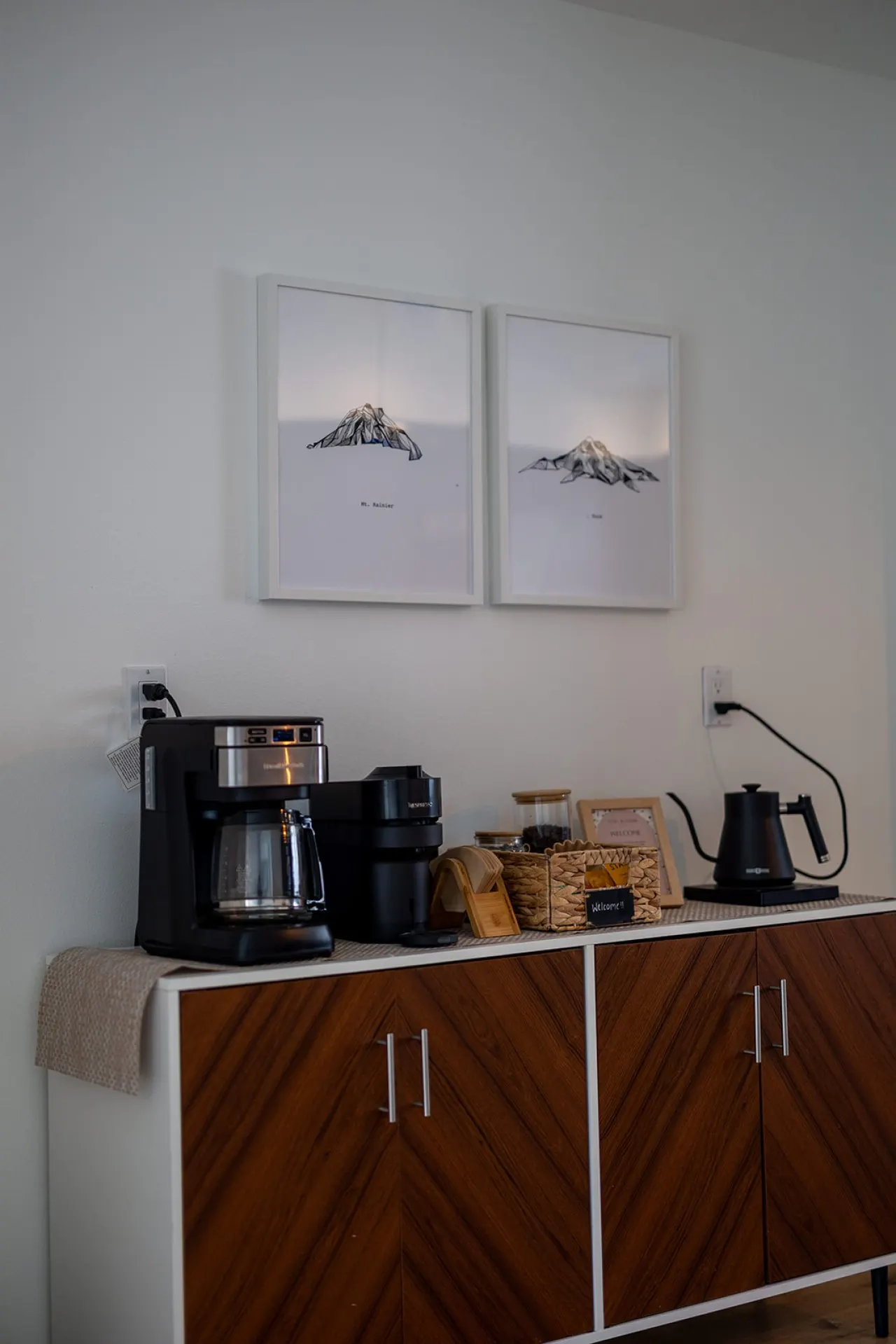 Modern 3BR in the Heart of Ballard Private Patio 4