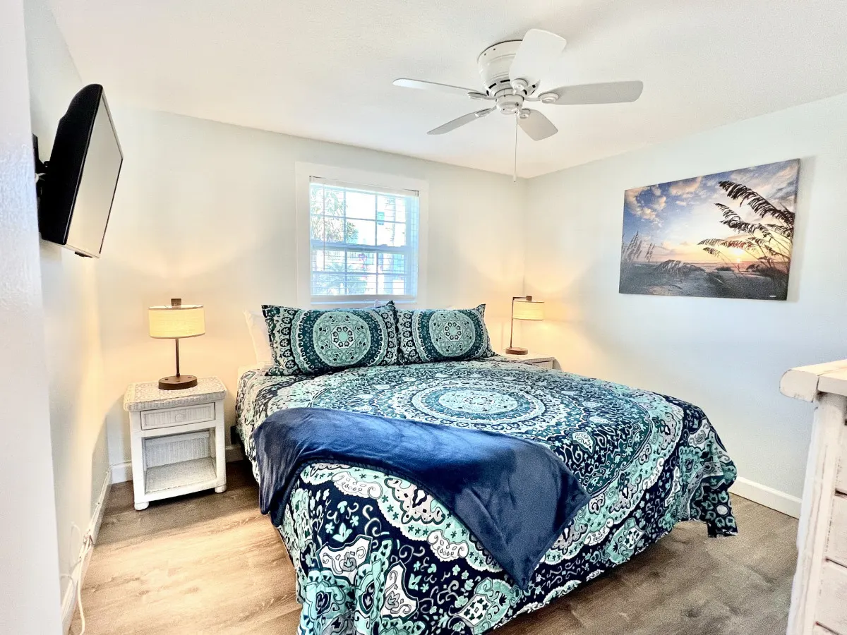 5 F Street - Oceanside Pet Friendly Cottage - Pool Access - Sand Dollar West 17