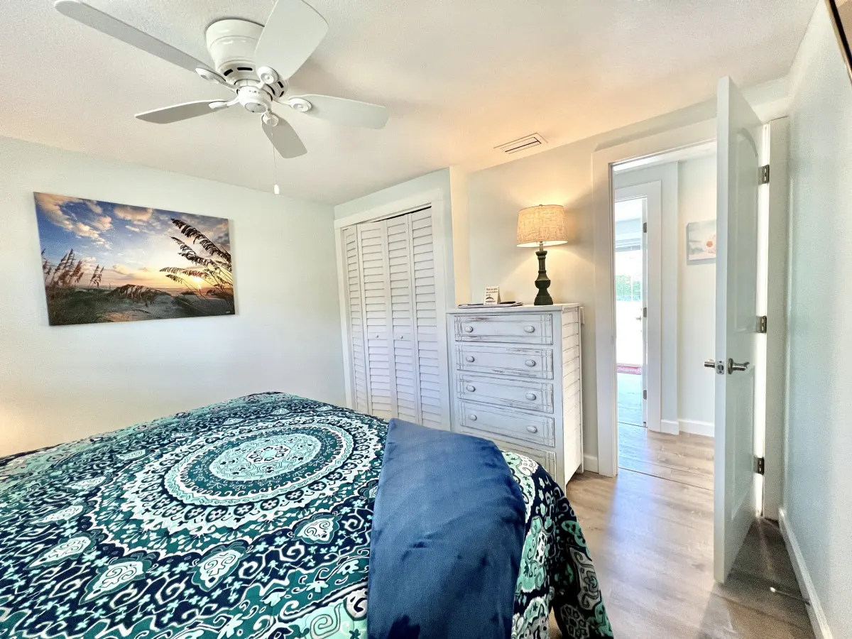 5 F Street - Oceanside Pet Friendly Cottage - Pool Access - Sand Dollar West 19