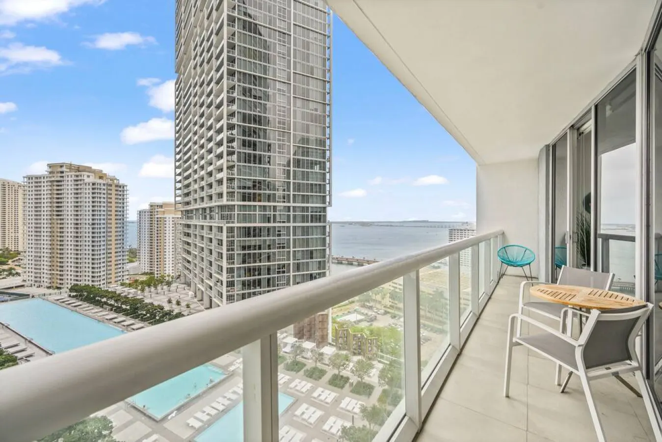 Emblematic unit at Icon in the heart of Brickell 18