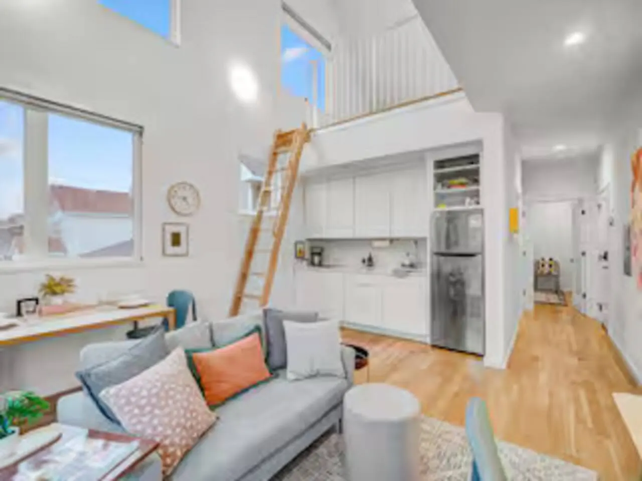 4 Ensuite Flats, Downtown, Architecture, Skyline 10