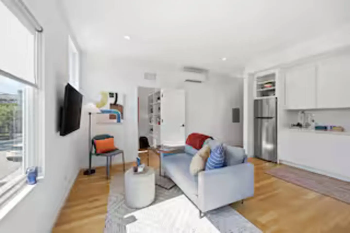 4 Ensuite Flats, Downtown, Architecture, Skyline 11