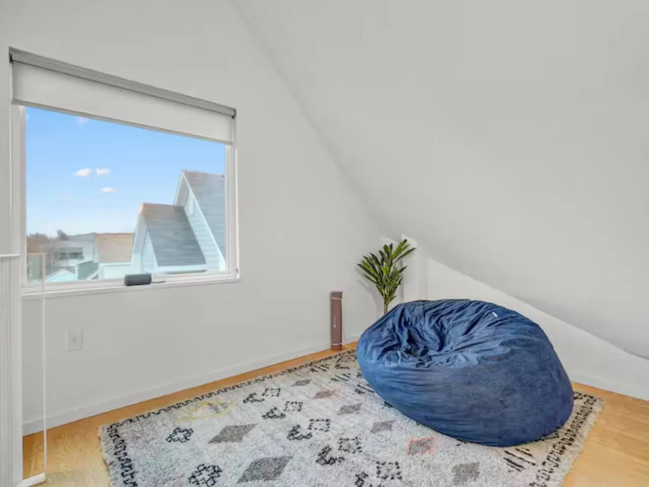4 Ensuite Flats, Downtown, Architecture, Skyline 13