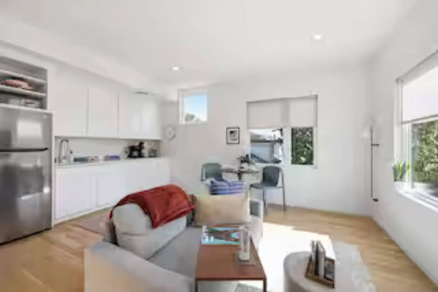 4 Ensuite Flats, Downtown, Architecture, Skyline 16
