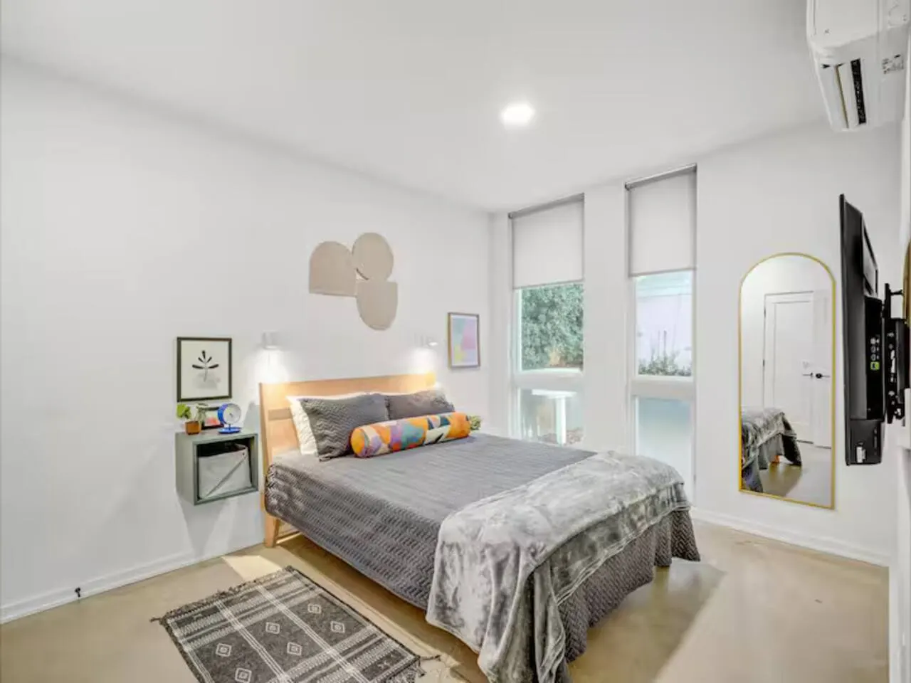 4 Ensuite Flats, Downtown, Architecture, Skyline 8