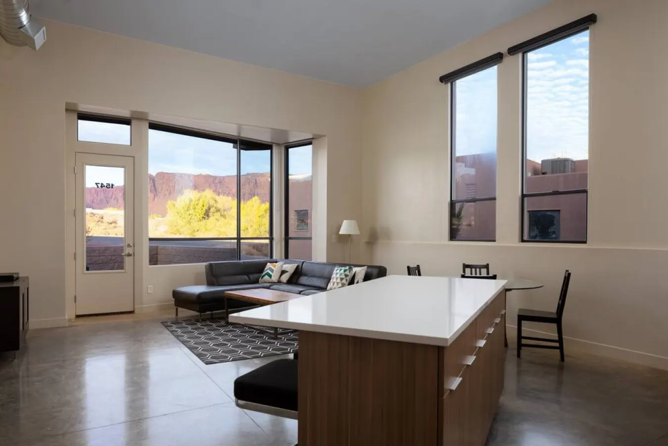 The Luna- Modern Desert Dwelling 9