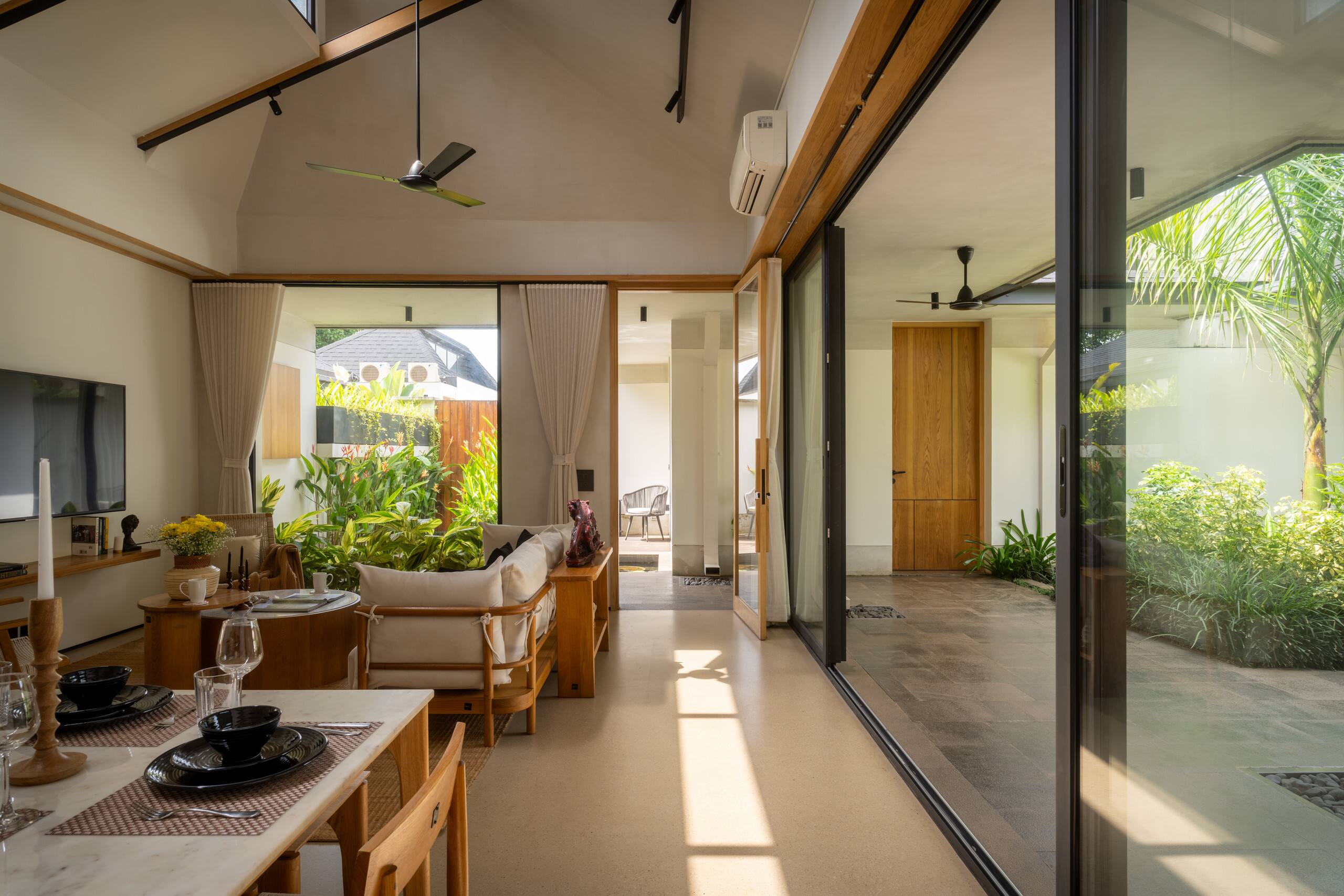 RE Villa Cahaya 3BHK with Pvt. Pool | Near Beach 6