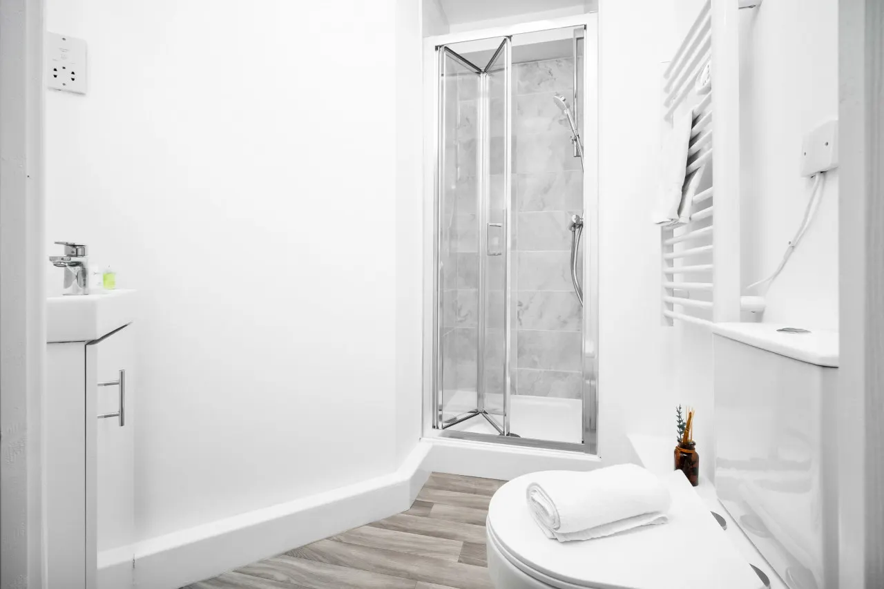 Stylish 2 Bed Apartment - Parking - Smart TV - WIFI 52 10