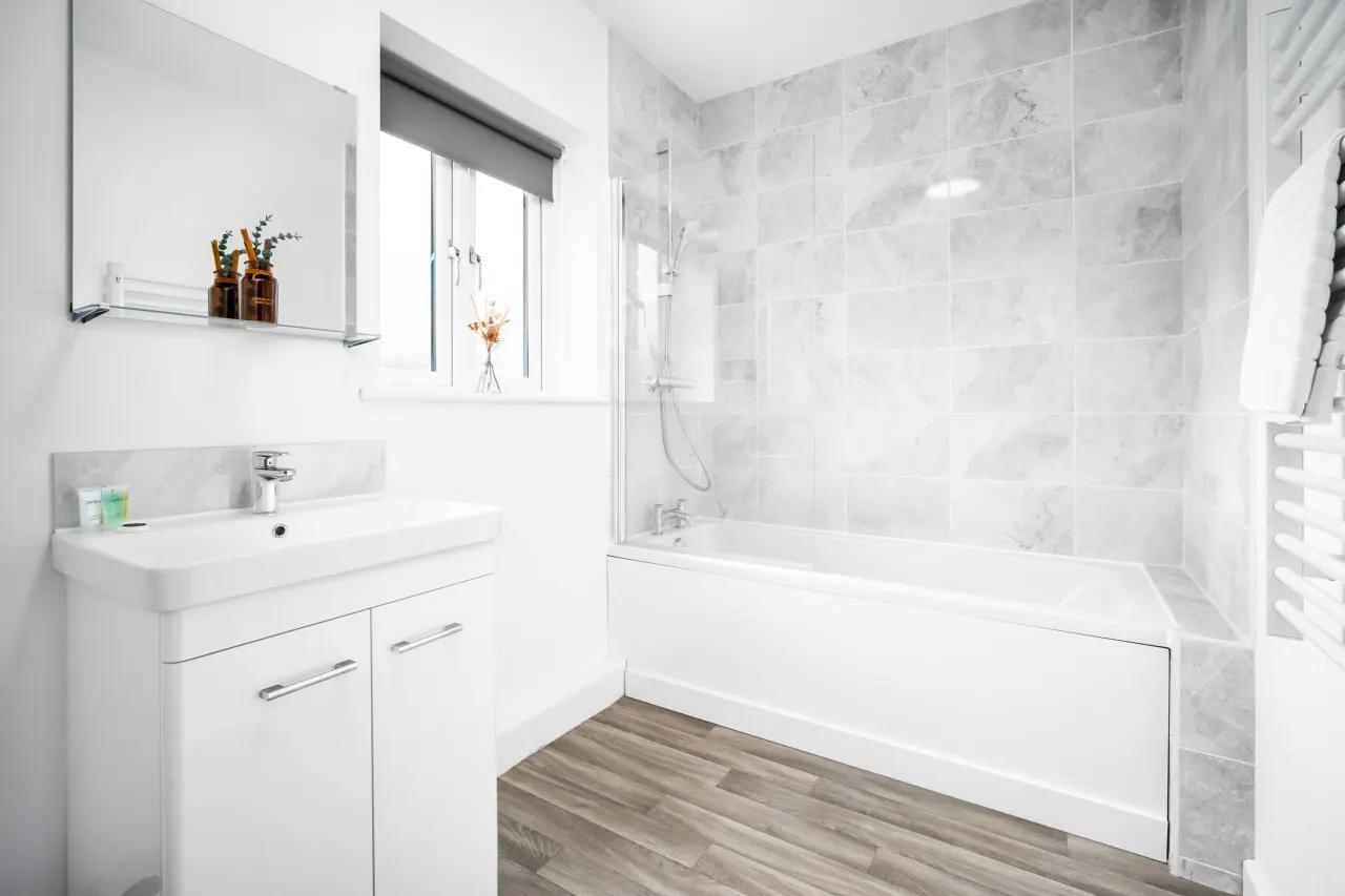 Stylish 2 Bed Apartment - Parking - Smart TV - WIFI 52 5
