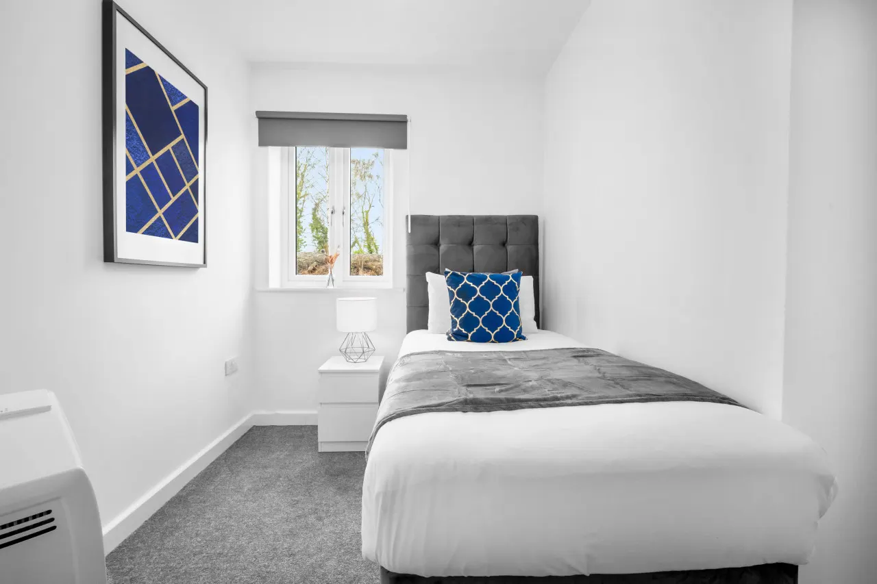 Stylish 2 Bed Apartment - Parking - Smart TV - WIFI 52 7