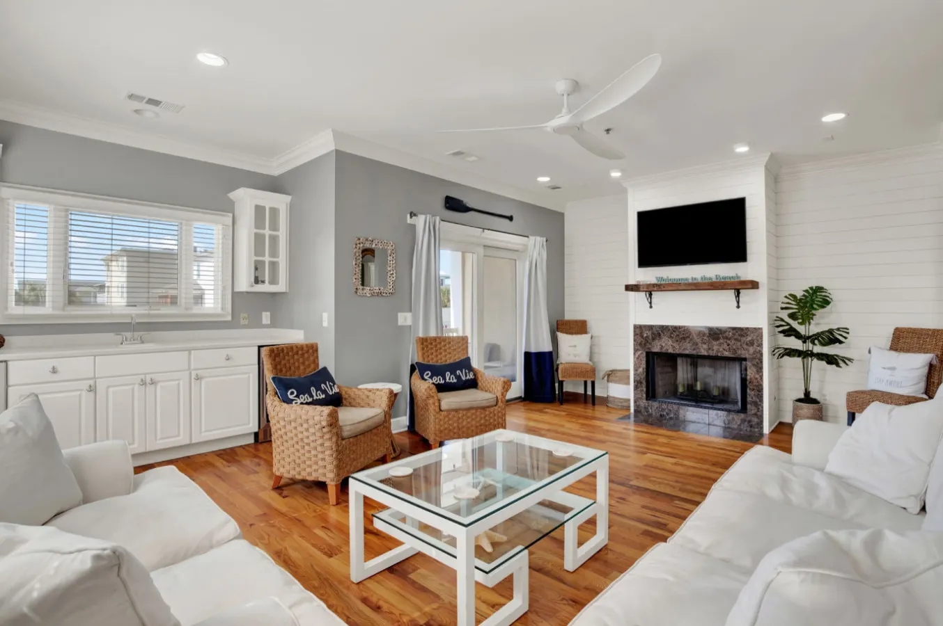 4 Bed Townhouse Walk To The Beach 10