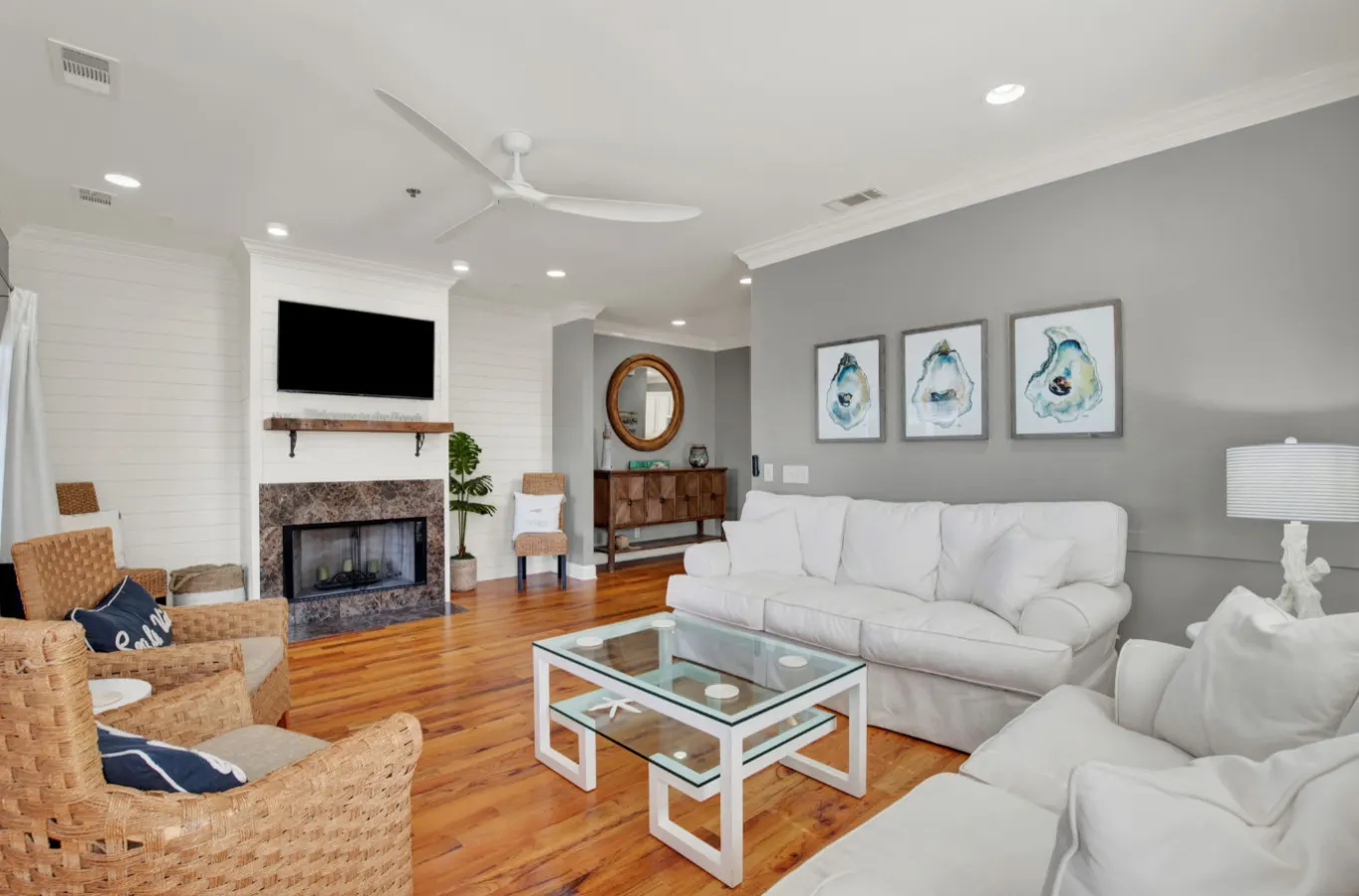 4 Bed Townhouse Walk To The Beach 12