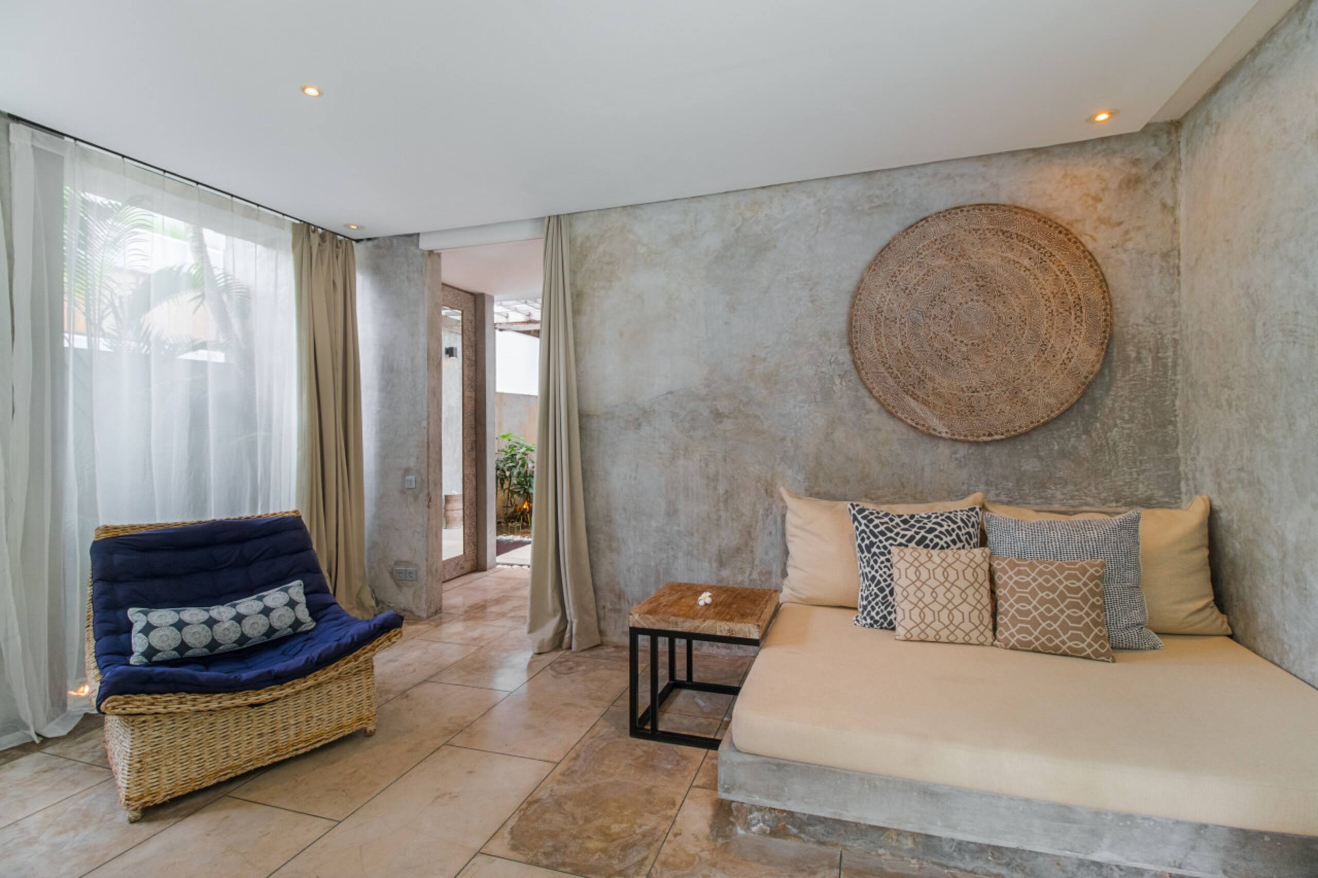 Lavish 5 Bed, Sleeps 10, Butler, Daily Breakfast 18