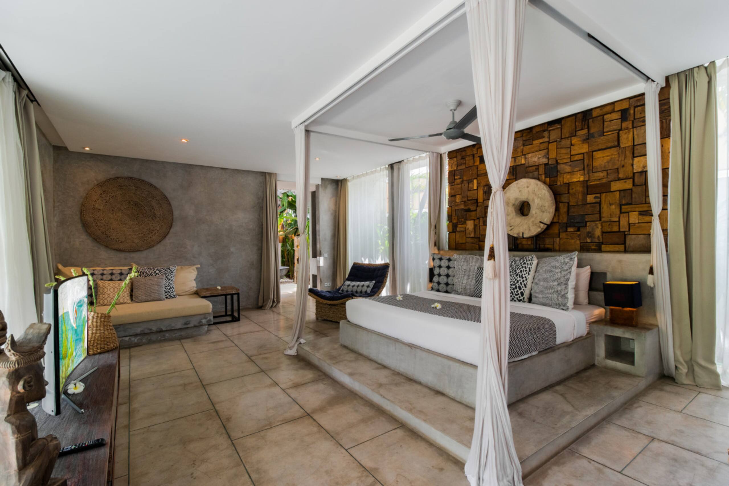 Lavish 5 Bed, Sleeps 10, Butler, Daily Breakfast 25