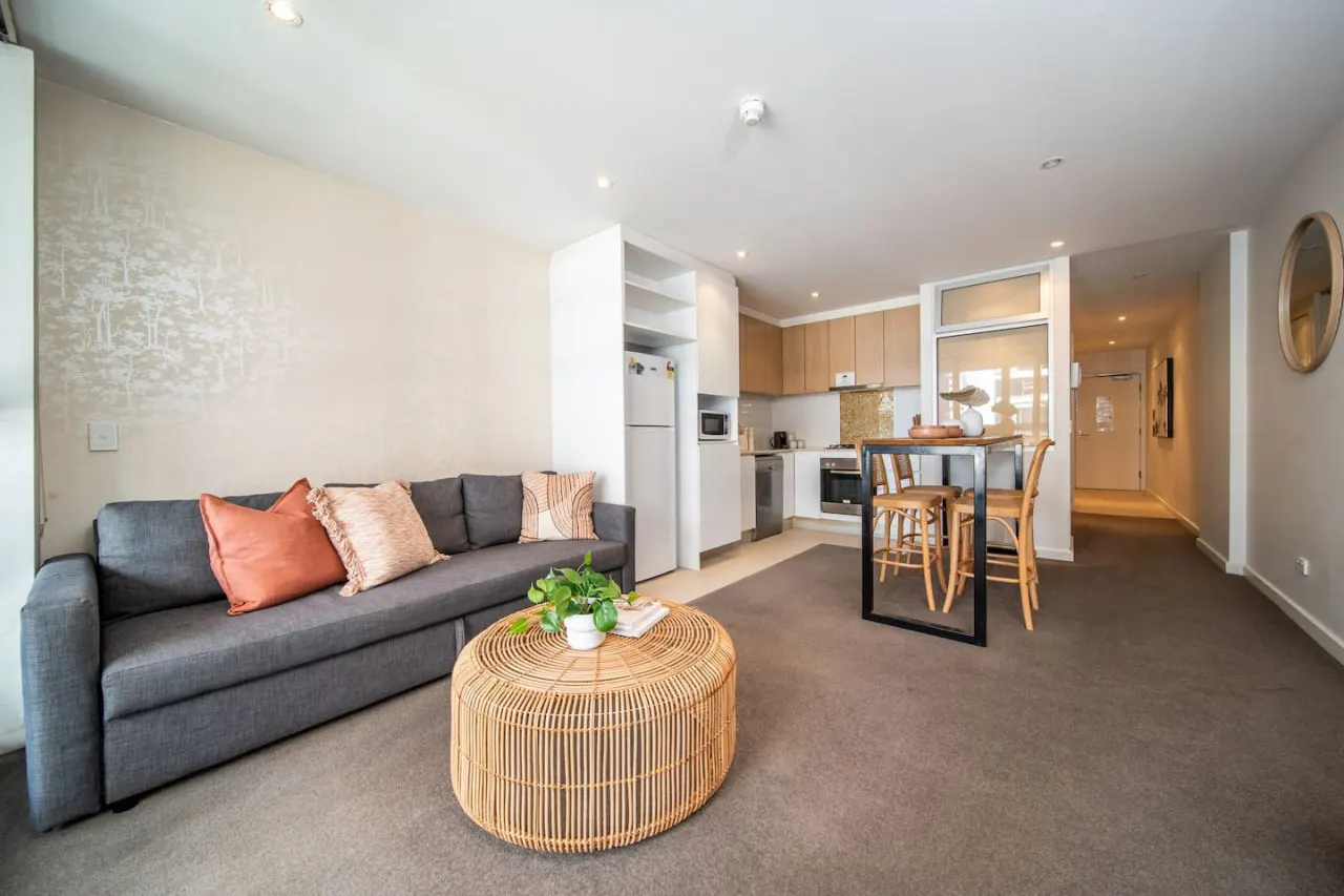 Infinity on Morphett—Stay Central in the CBD