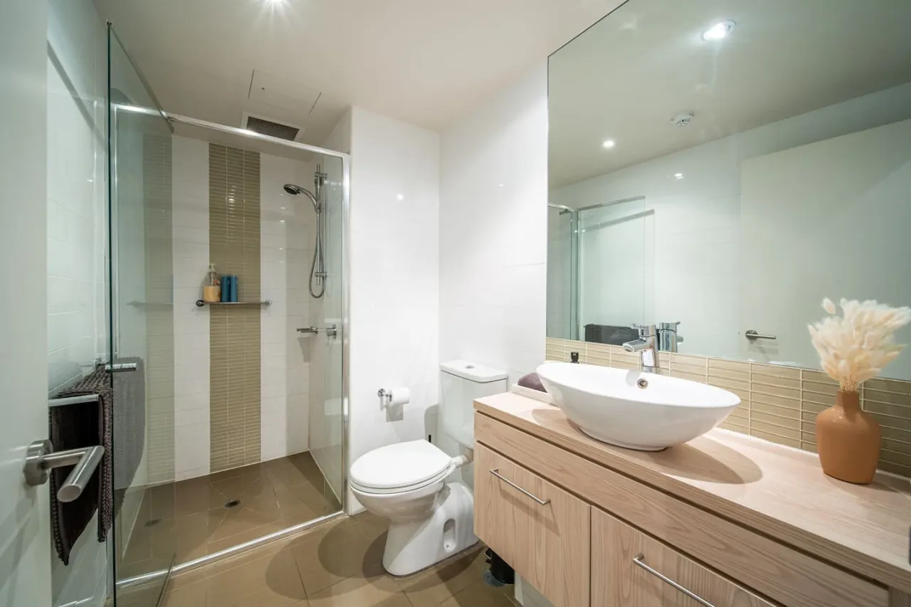 Infinity on Morphett—Stay Central in the CBD 15