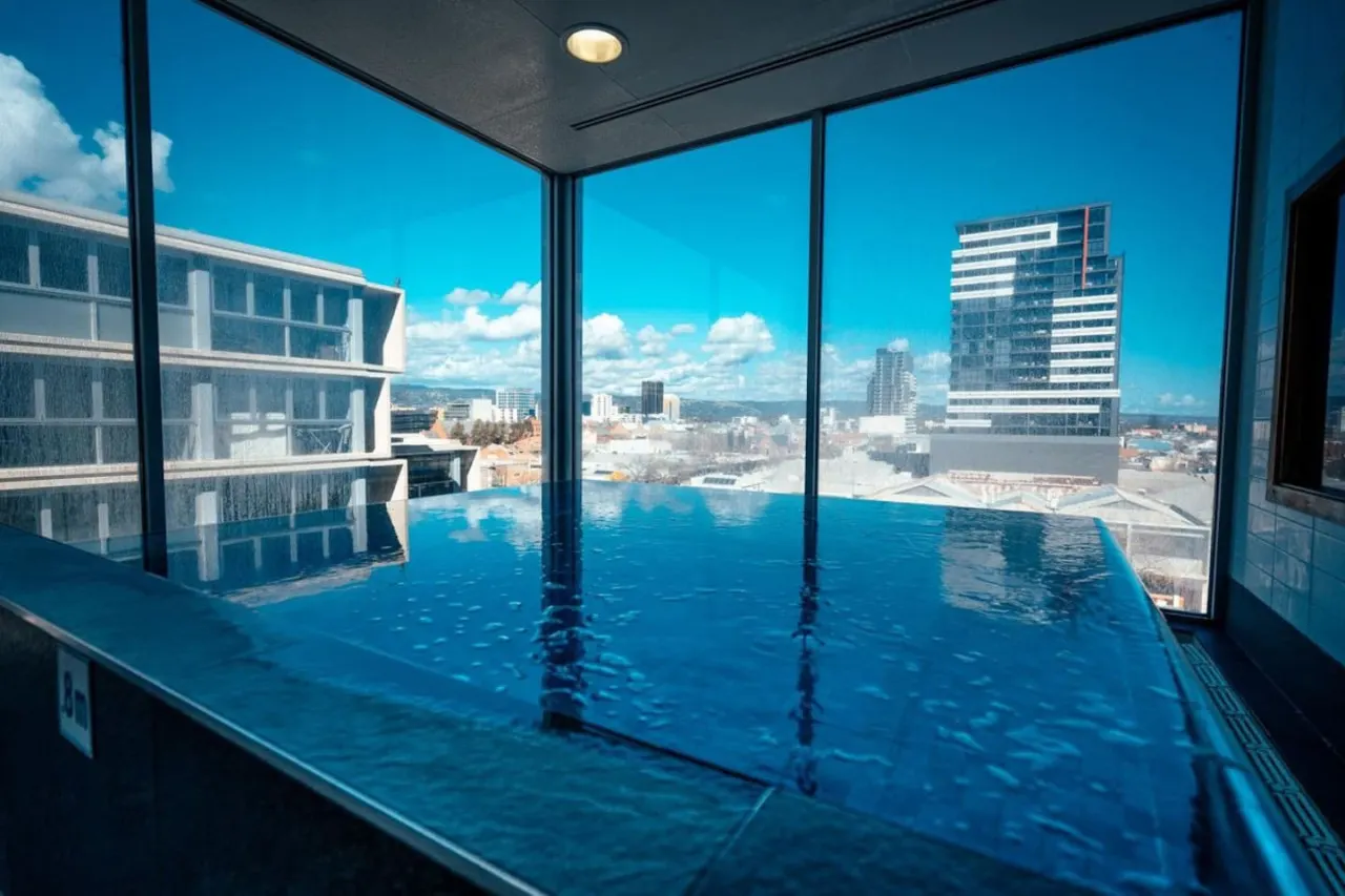 Infinity on Morphett—Stay Central in the CBD 17