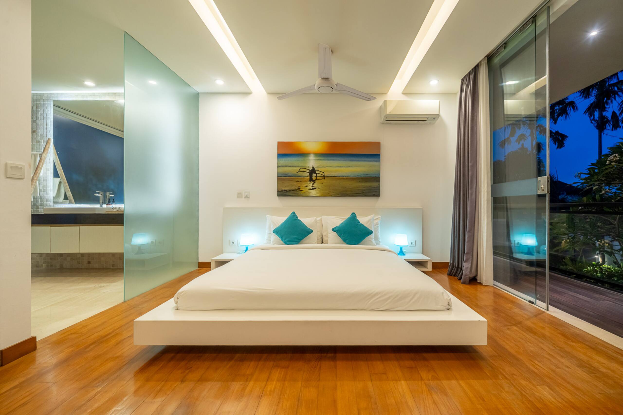 Villa Aquila spacious luxury in prime location 17