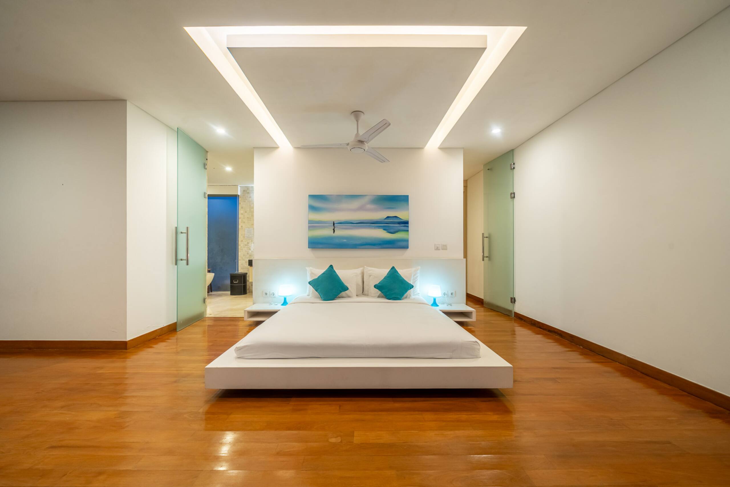 Villa Aquila spacious luxury in prime location 16