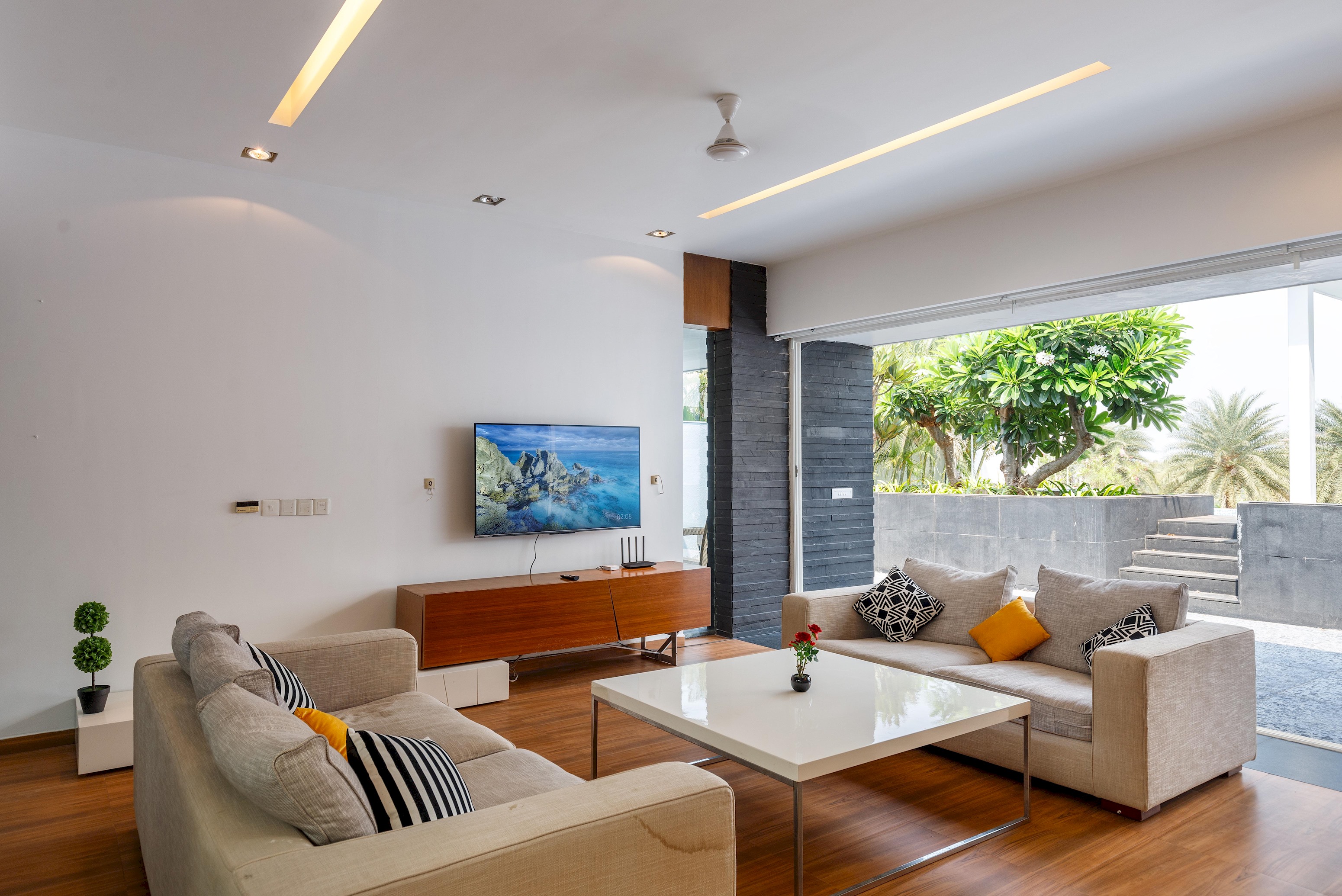 Casa Palmera by StayJade|Infinity Pool|Nr Airport 13