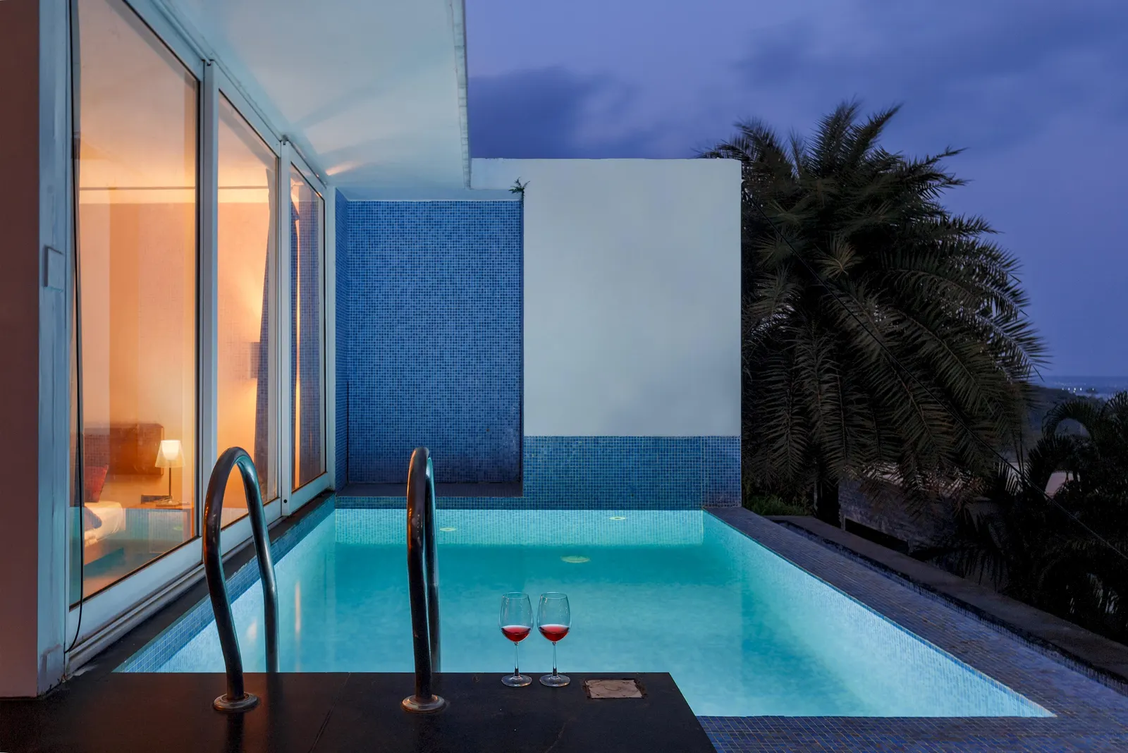 Casa Palmera by StayJade Infinity Pool Nr Airport 3