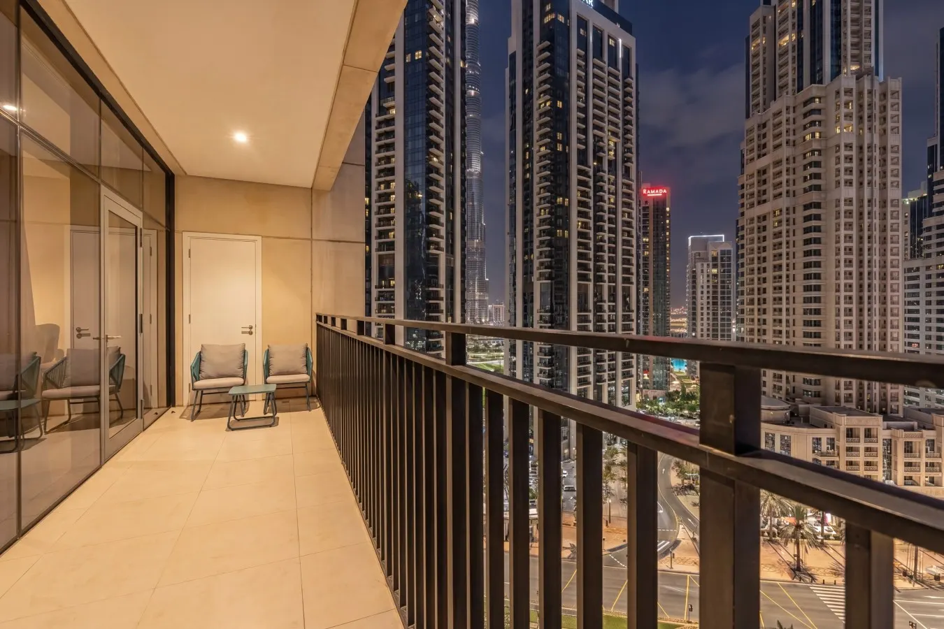 Luxury Corner Home with Stunning City View 17