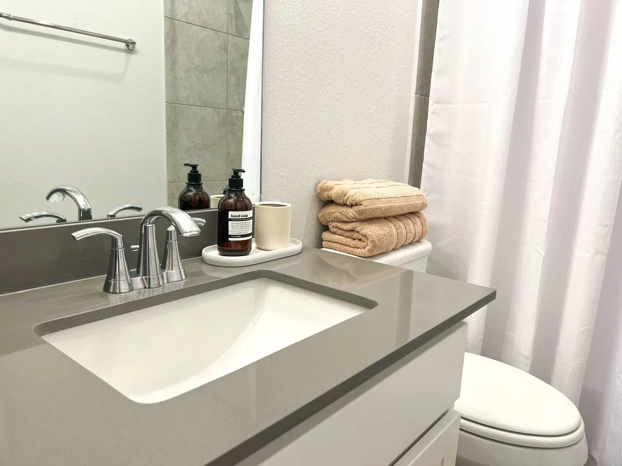 PNW Oregon Summit Suite: Cozy, Stylish, Perfect — photo 3