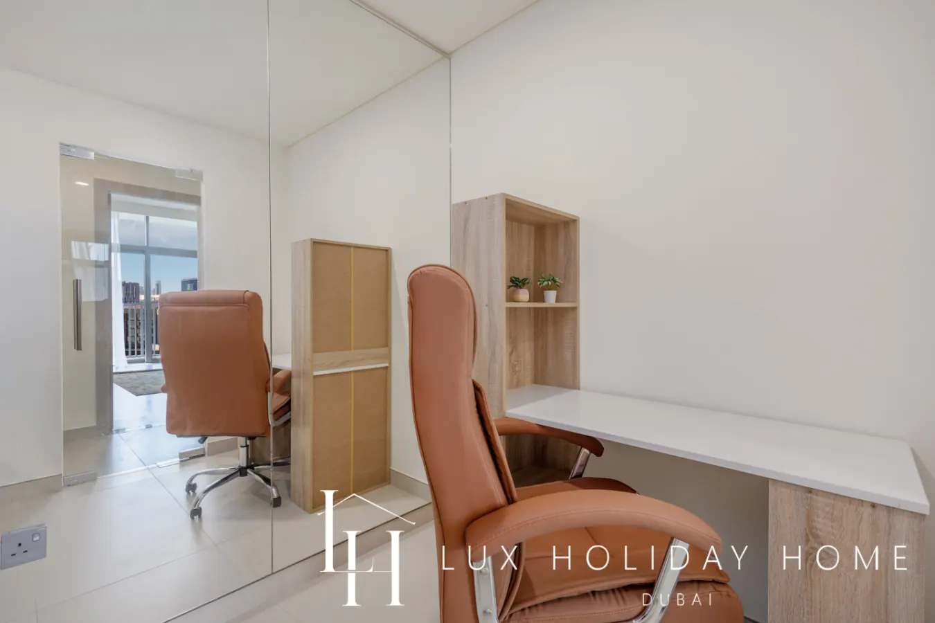 LUX The Hadley JVC Suite 15