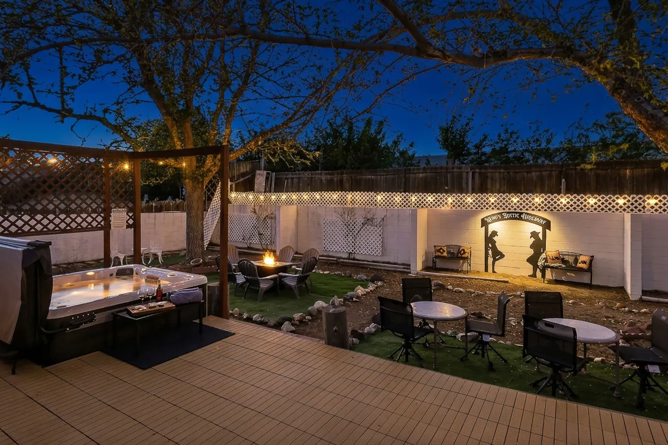 Epic Reno Hideaway | 4 Kings | Hot Tub | GOT-Themed Wing — photo 3