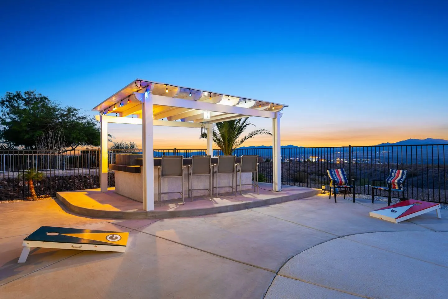 Stunning Views! | Pool | Arcade | 4bd | Sleeps 12 — photo 2