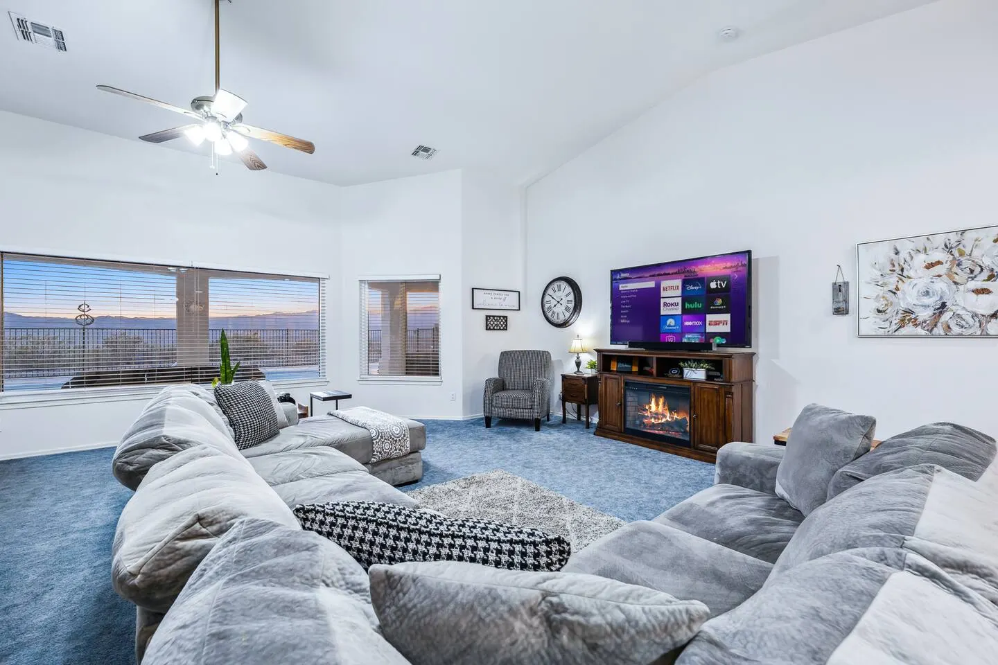 Stunning Views! Pool Arcade 4bd Sleeps 12 17